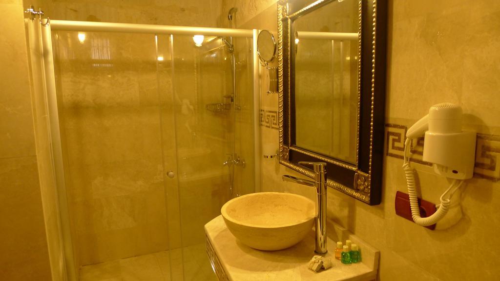King Cave Hotel By Traveller'S Göreme Bilik gambar